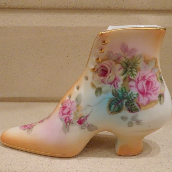 Vintage Floral Hand Painted R.S. Prussia Collection Porcelain Boot/Shoe Vase - Picture 9 of 9